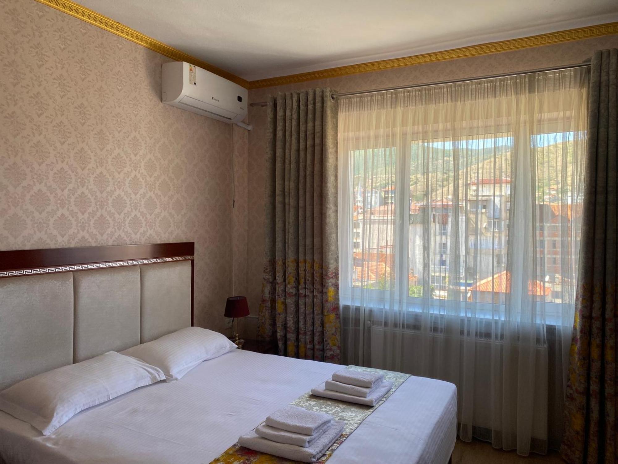 British Hotel Pogradaş Dış mekan fotoğraf