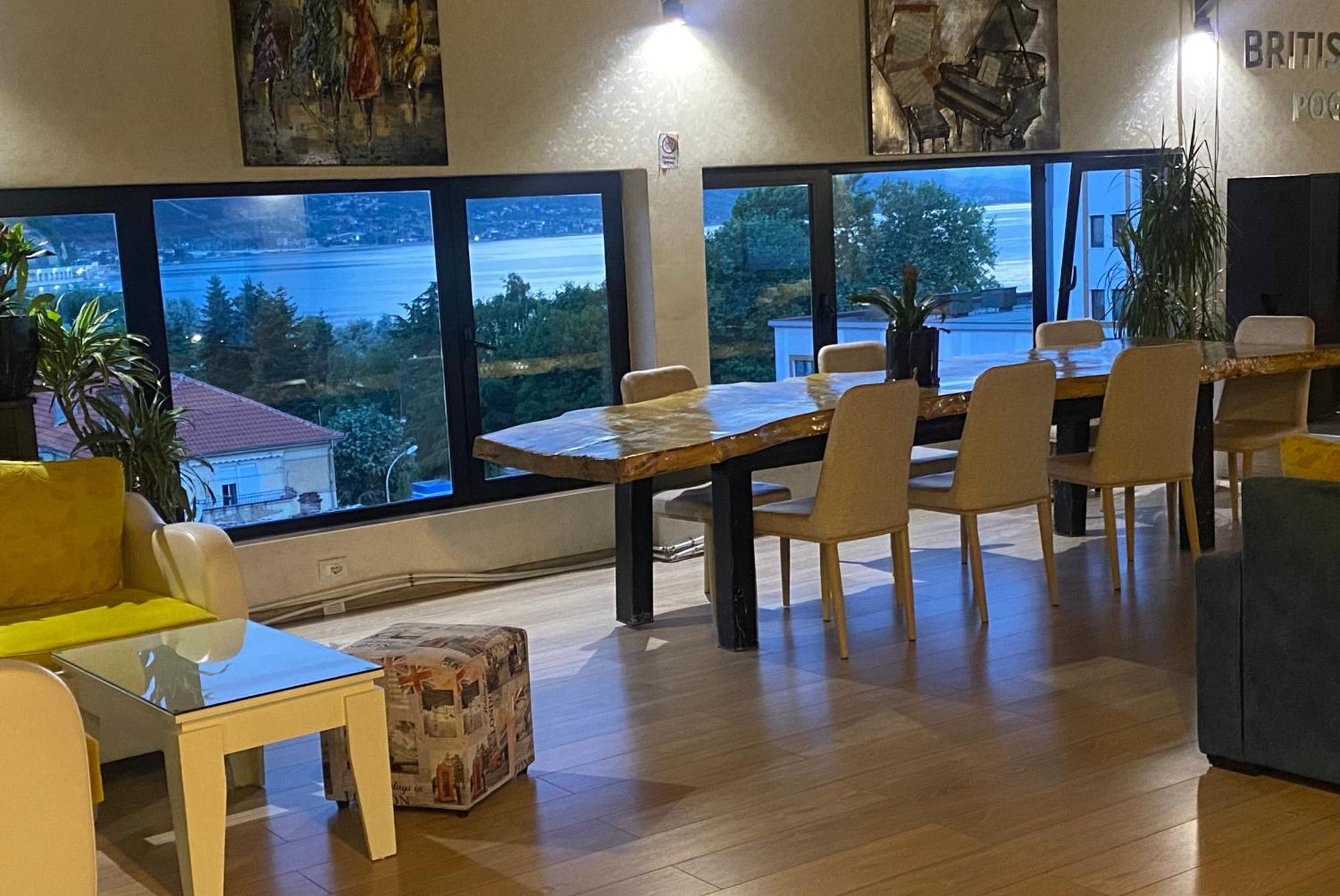 British Hotel Pogradaş Dış mekan fotoğraf